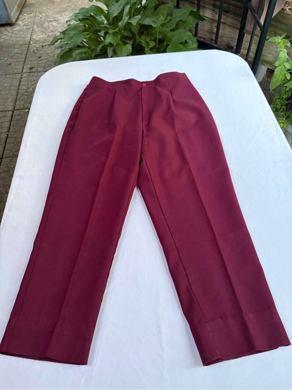Women's Straight-Leg Pants in Wine Size 16